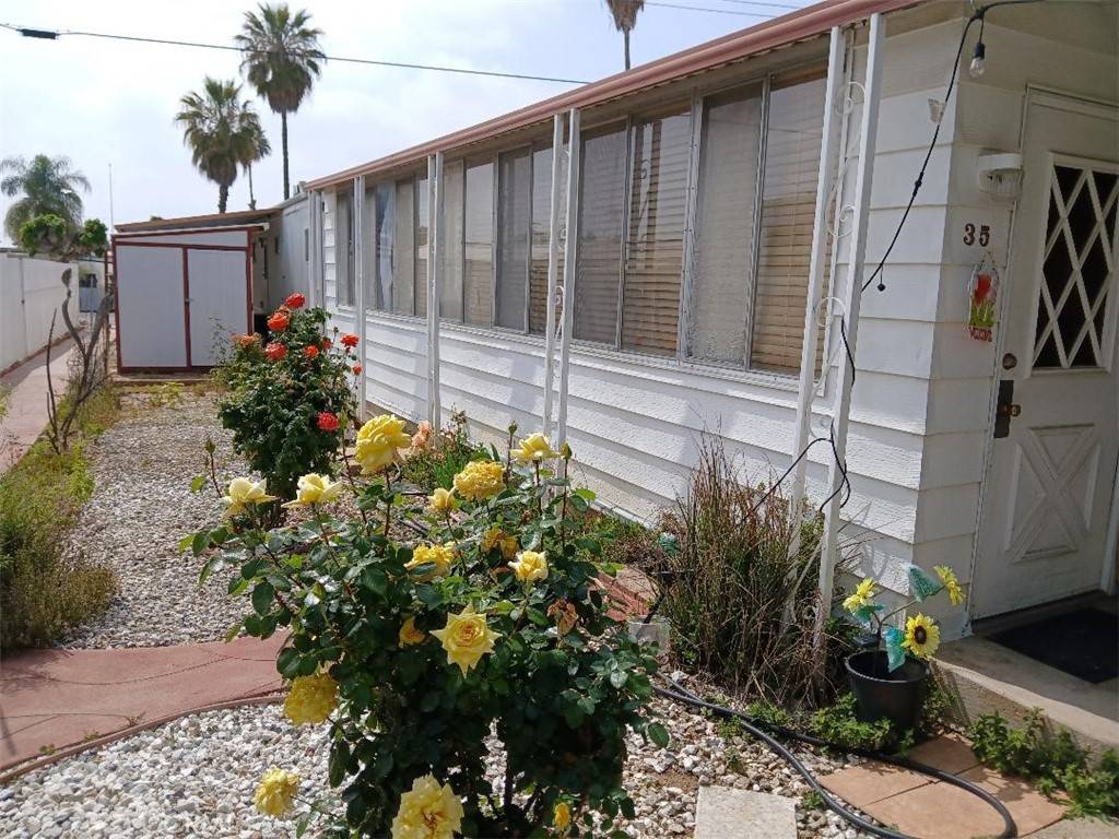 Yucaipa, CA 92399,13645 5th #35