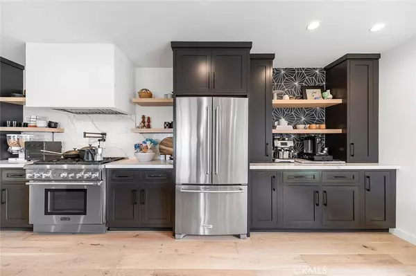 Long Beach, CA 90814,5681 East Colorado Street