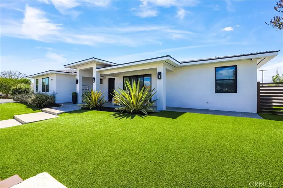 11221 Davenport RD, Rossmoor, CA 90720