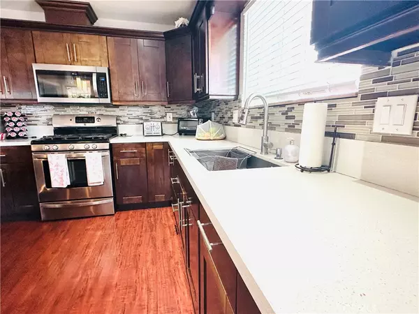 Santa Ana, CA 92704,2506 W Pomona ST