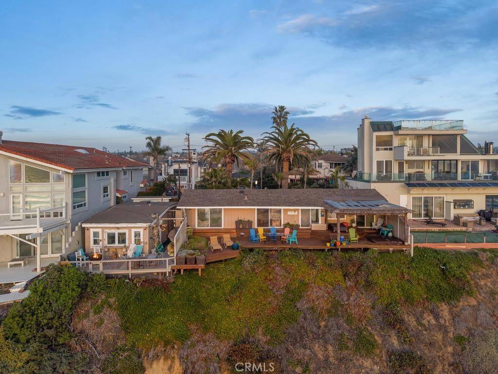 Encinitas, CA 92024,960 Neptune AVE
