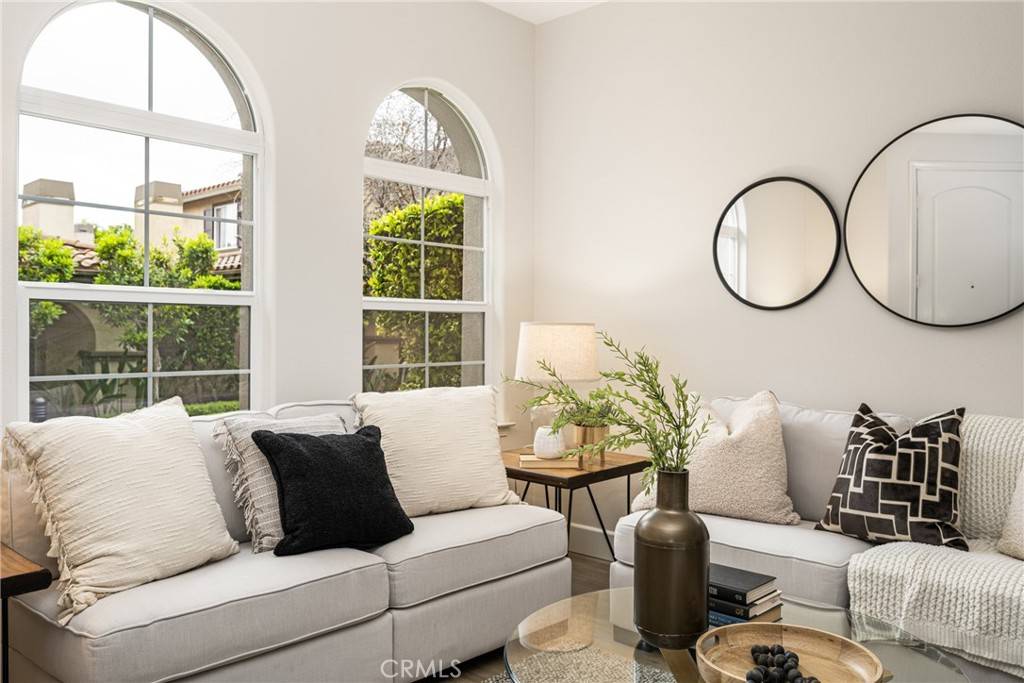 Irvine, CA 92620,61 Wonderland