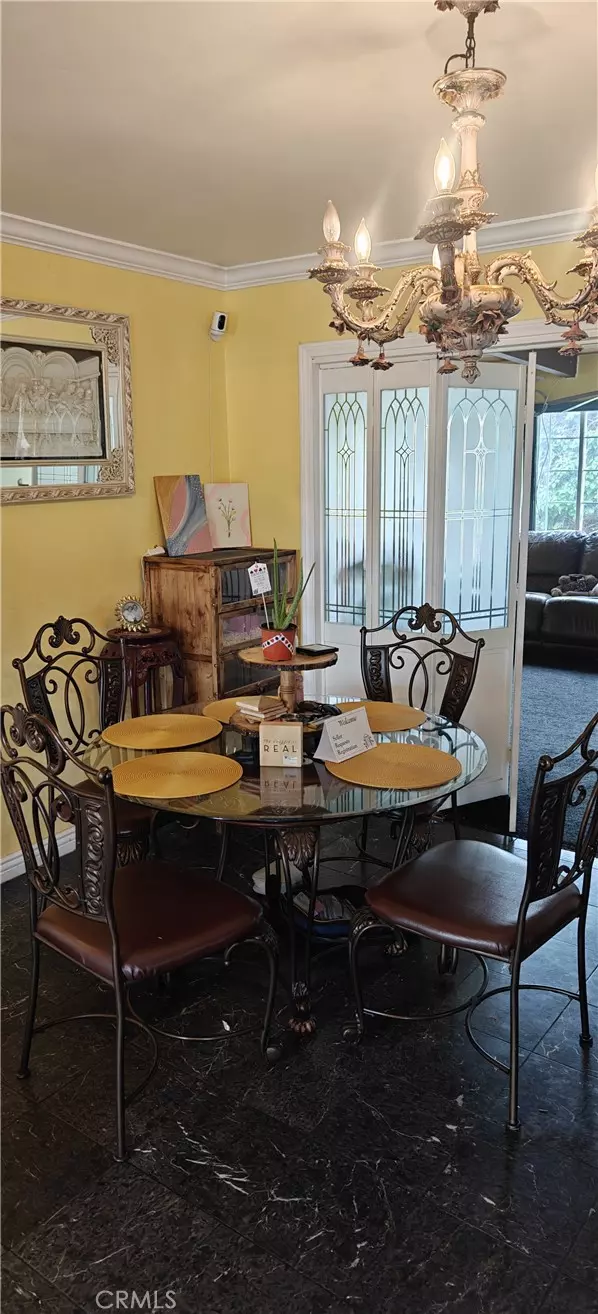 Covina, CA 91722,18565 E Gallarno DR