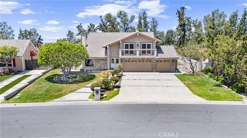 Yorba Linda, CA 92886,6421 Acacia Hill DR
