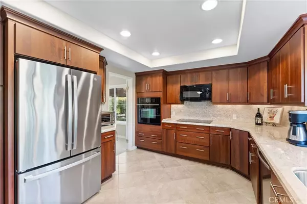 Yorba Linda, CA 92886,6421 Acacia Hill DR