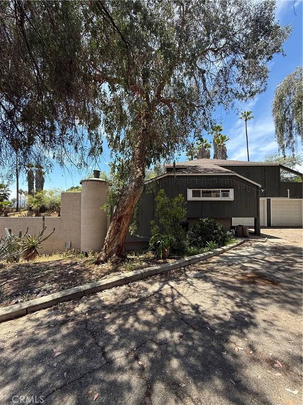 2390 Prenda AVE, Riverside, CA 92504