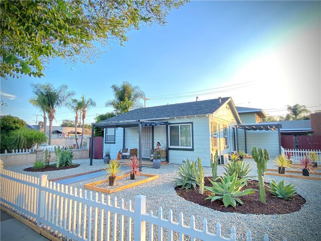 Anaheim, CA 92805,945 N Dickel ST