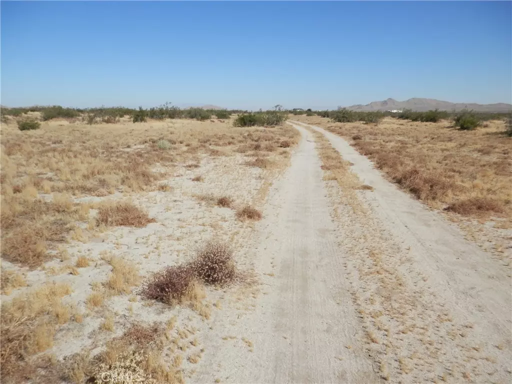 Palmdale, CA 93591,0 Gaceta AVE