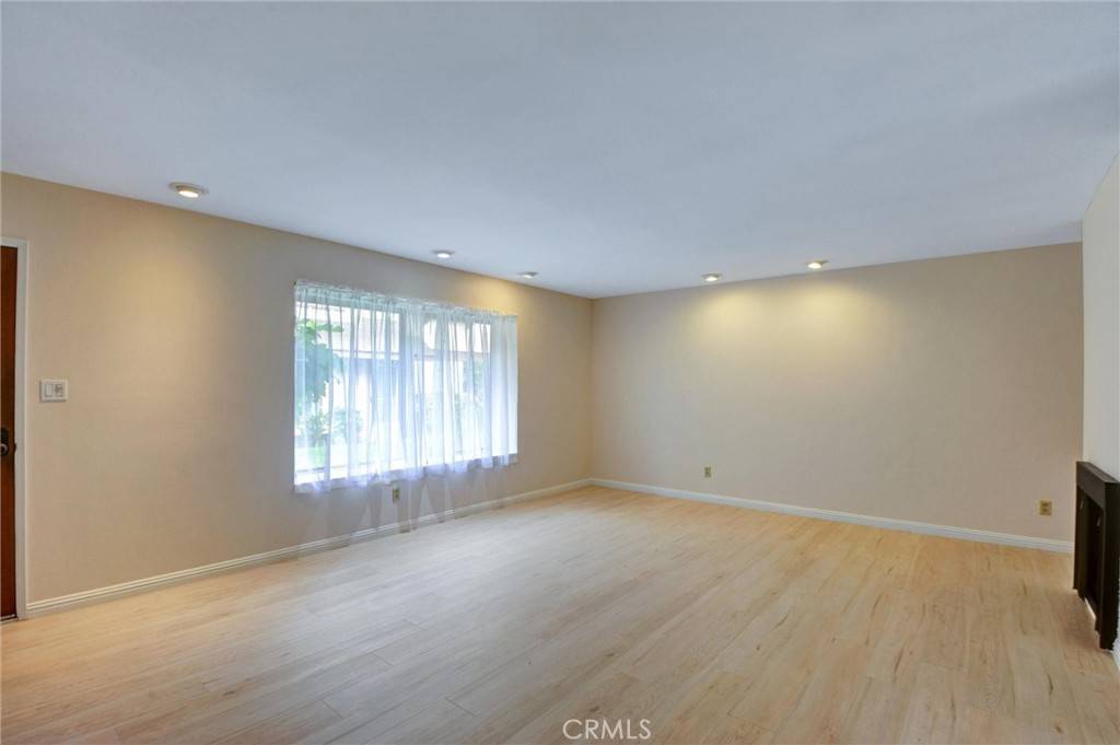 Downey, CA 90241,11000 Woodruff Avenue #14