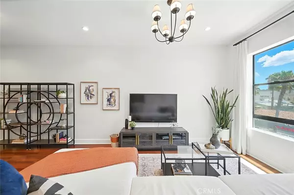 Long Beach, CA 90802,395 East 4th Street #39