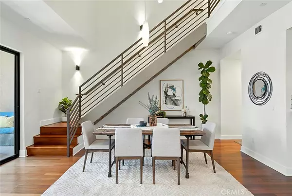 Long Beach, CA 90802,395 East 4th Street #39