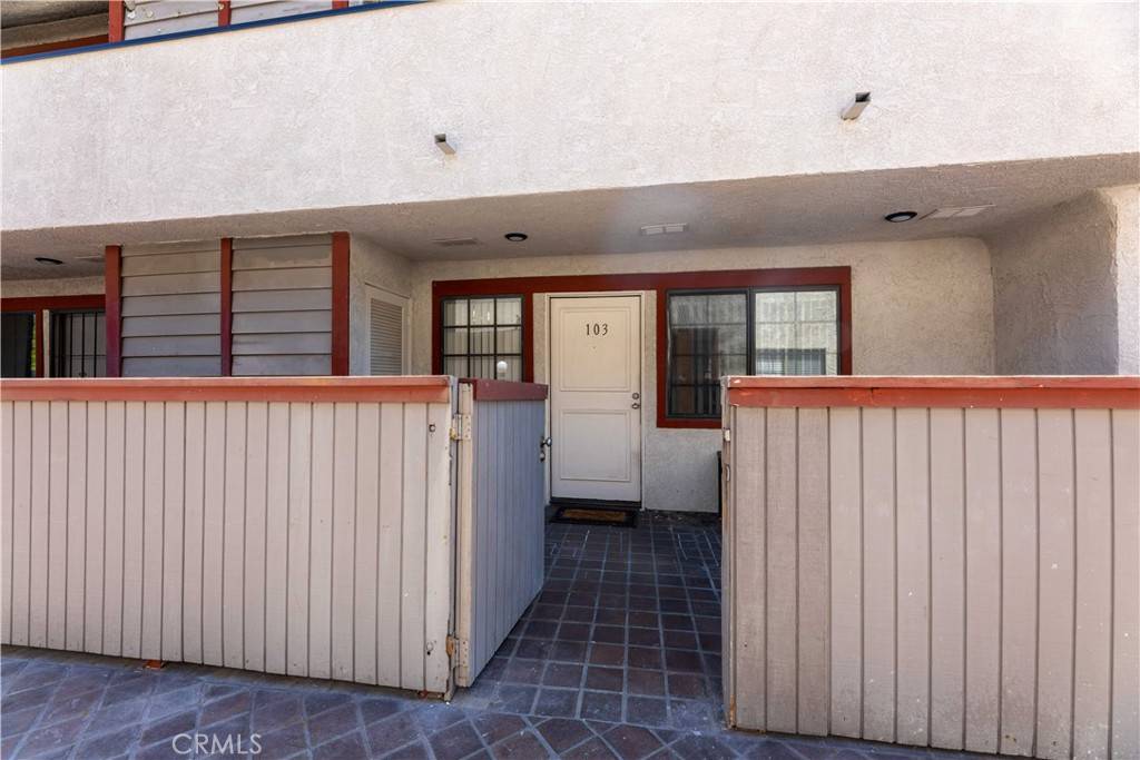 Van Nuys, CA 91406,15946 Vanowen ST #103