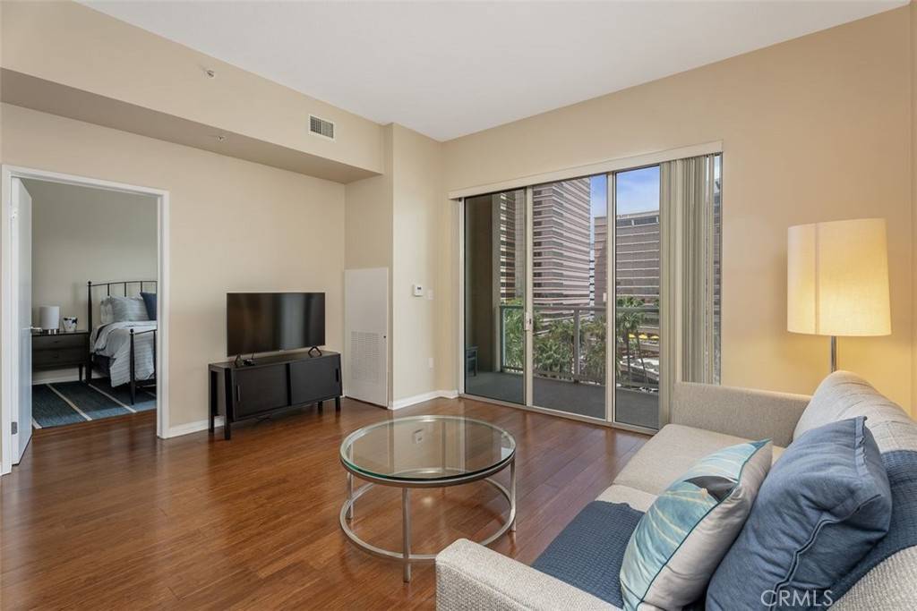 Long Beach, CA 90802,388 E Ocean #811
