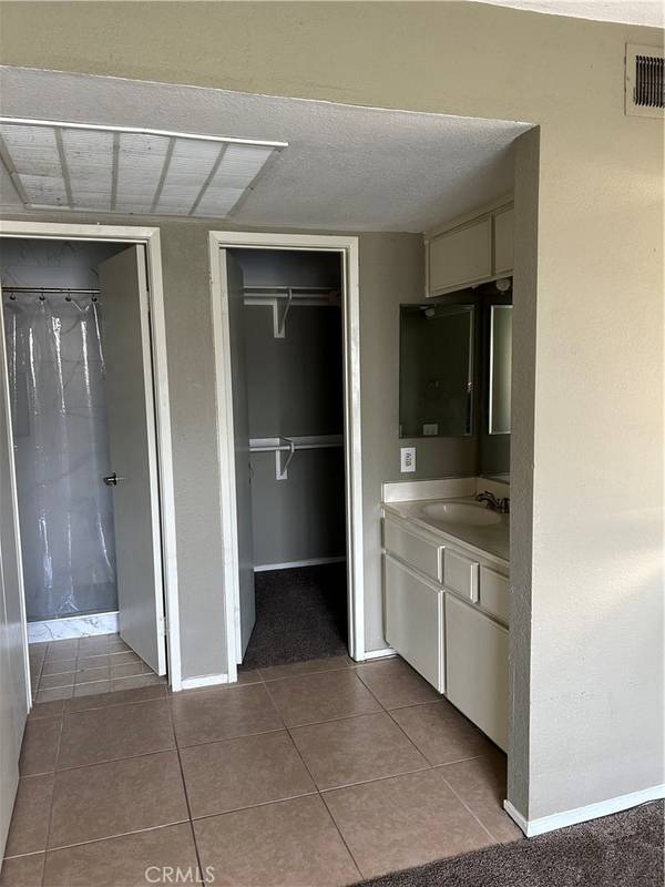 Ontario, CA 91761,3641 Oak Creek DR #G