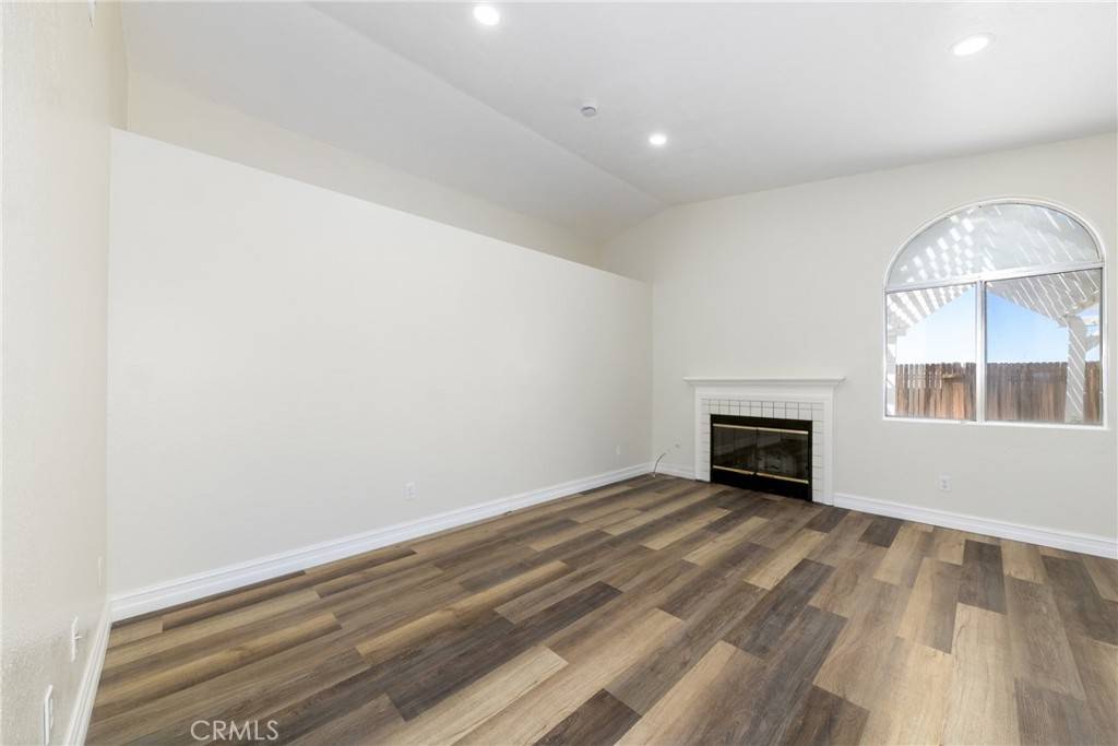 Adelanto, CA 92301,10830 Euclid ST
