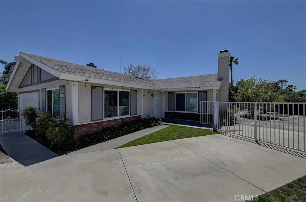 7672 Tonner CIR, Highland, CA 92346