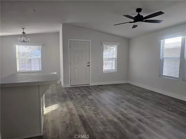 Perris, CA 92571,350 San Jacinto AVE #40