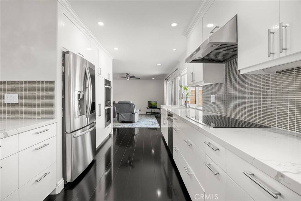 Huntington Beach, CA 92646,9461 Pier DR
