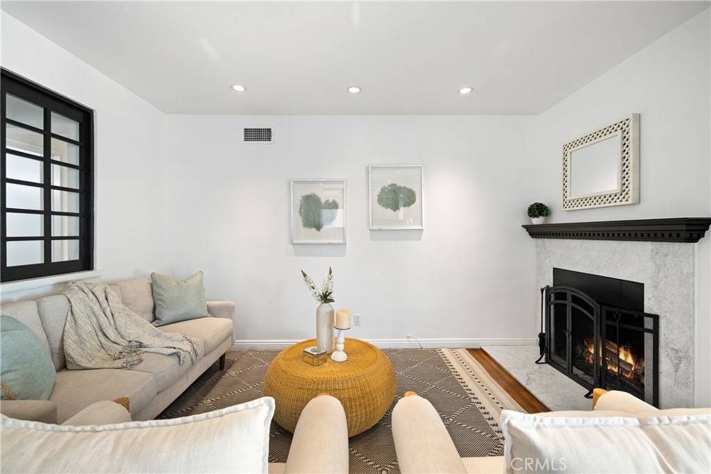Fullerton, CA 92833,1442 W Olive AVE