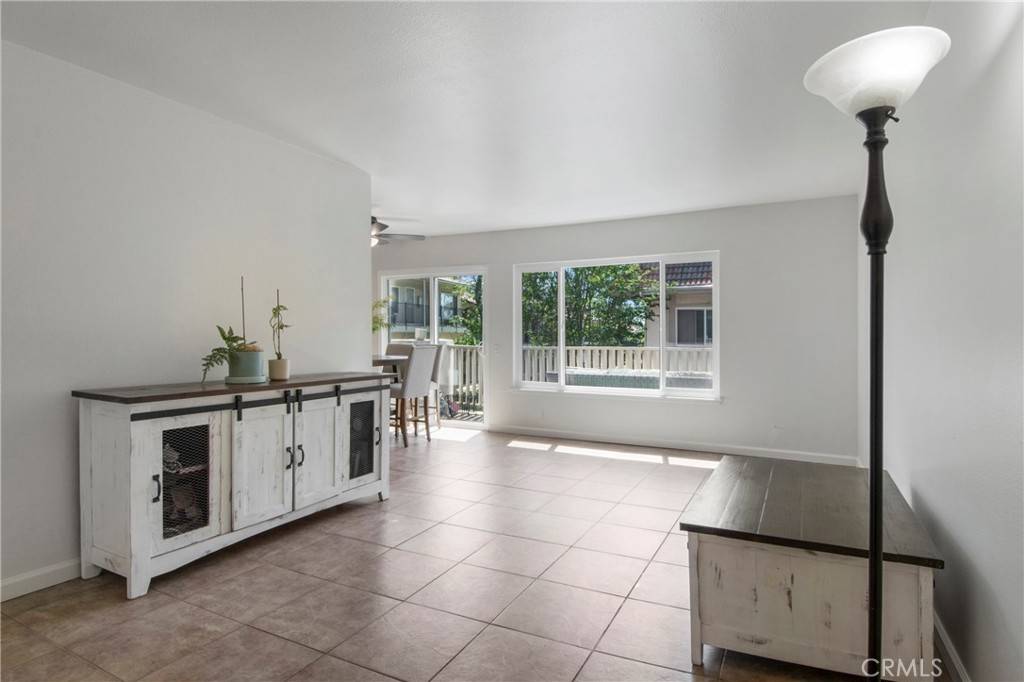 La Verne, CA 91750,4575 Ramona AVE #16