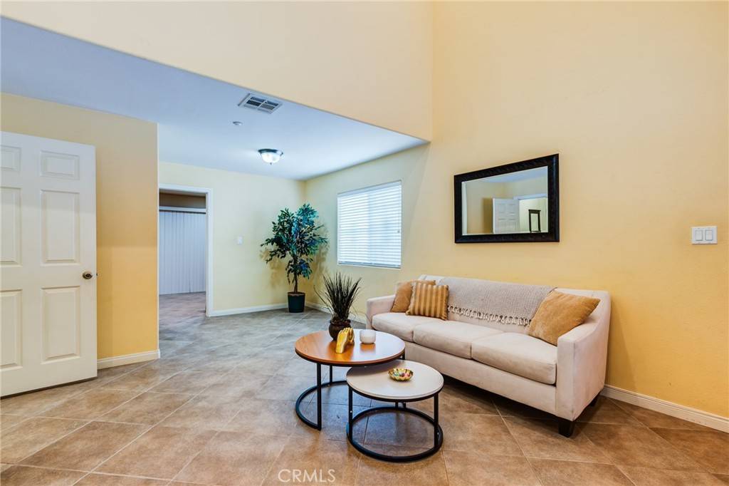 Lynwood, CA 90262,11428 Peach ST