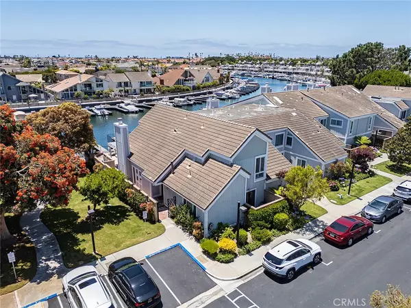 Huntington Beach, CA 92649,3496 Windspun