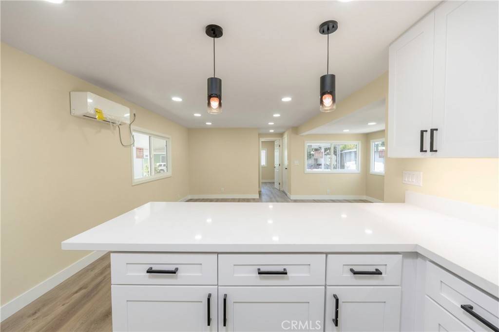 Tustin, CA 92780,107 Portola LN S #41