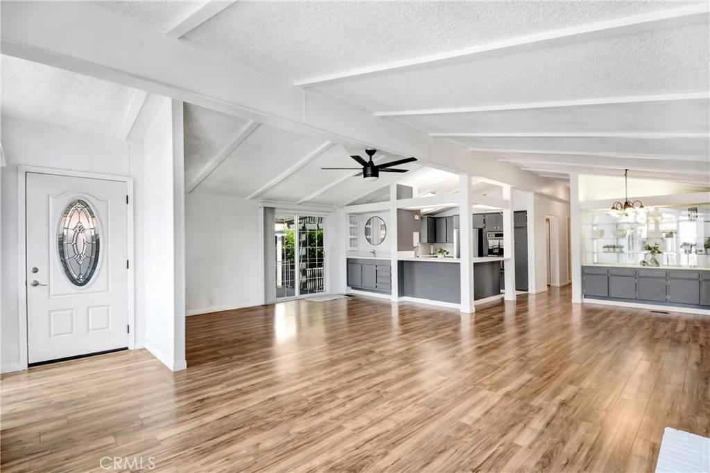 Anaheim, CA 92801,1919 W Coronet #62