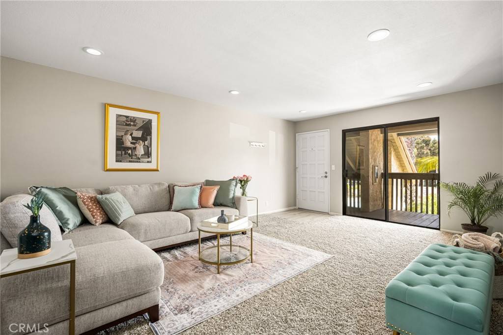 Huntington Beach, CA 92648,7648 Bay DR #201
