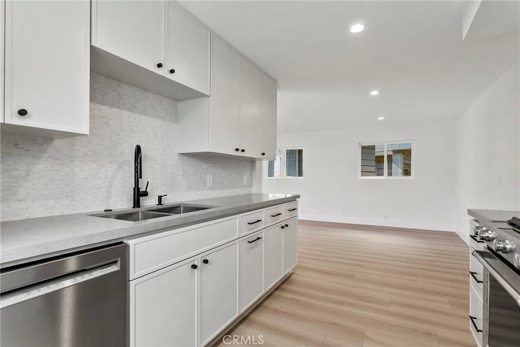 Newport Beach, CA 92661,913 E Balboa Blvd #B