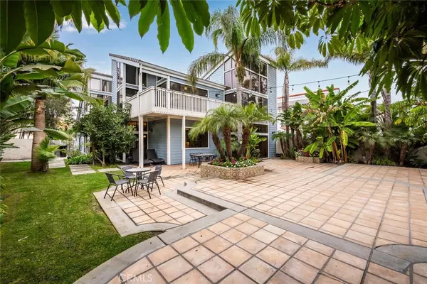 Huntington Beach, CA 92649,16282 Mandalay CIR