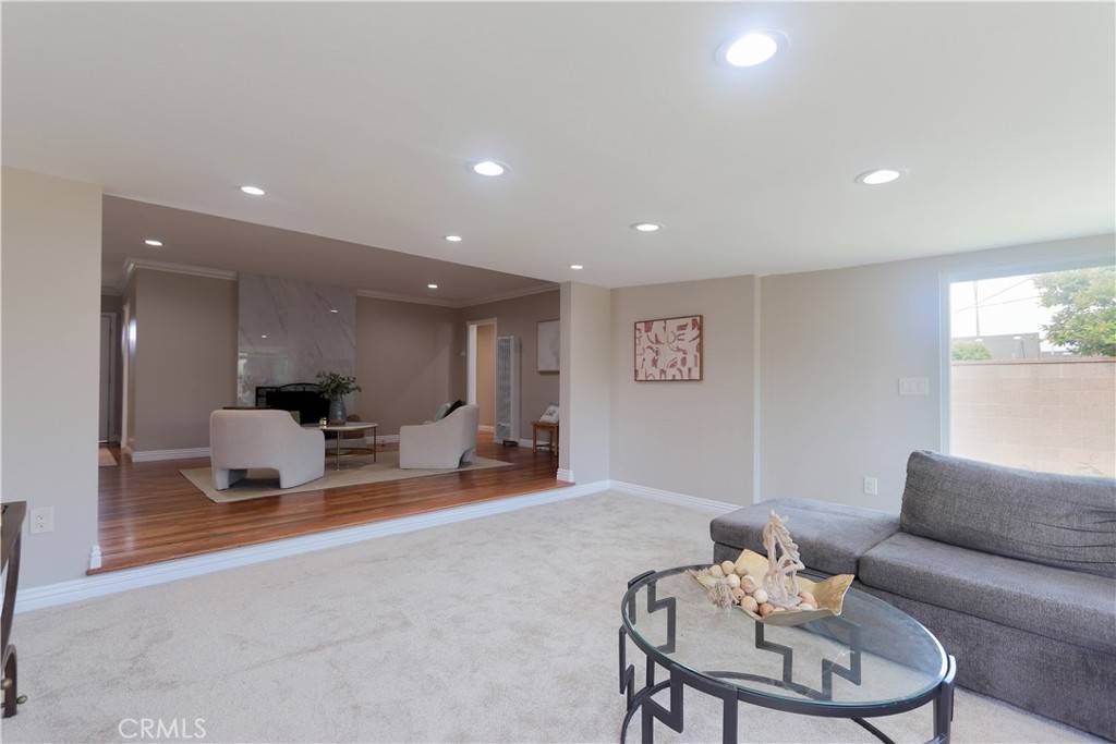 Gardena, CA 90248,1023 W 186th ST