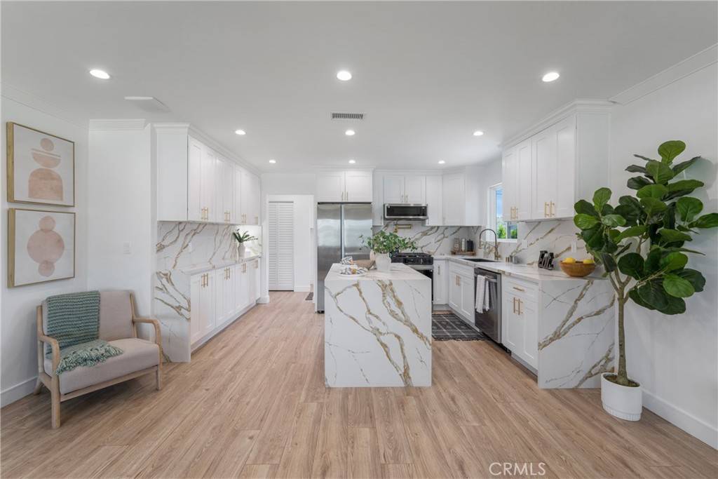 212 Oak PL, Brea, CA 92821