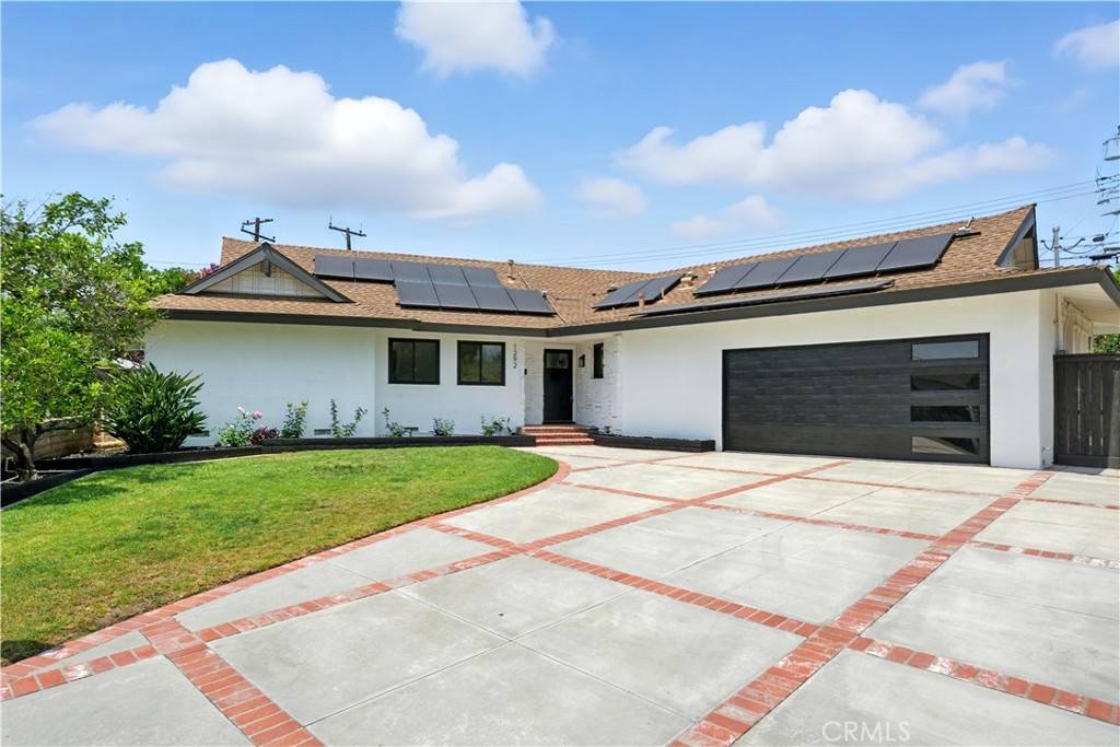 Tustin, CA 92780,1292 Tiffany PL