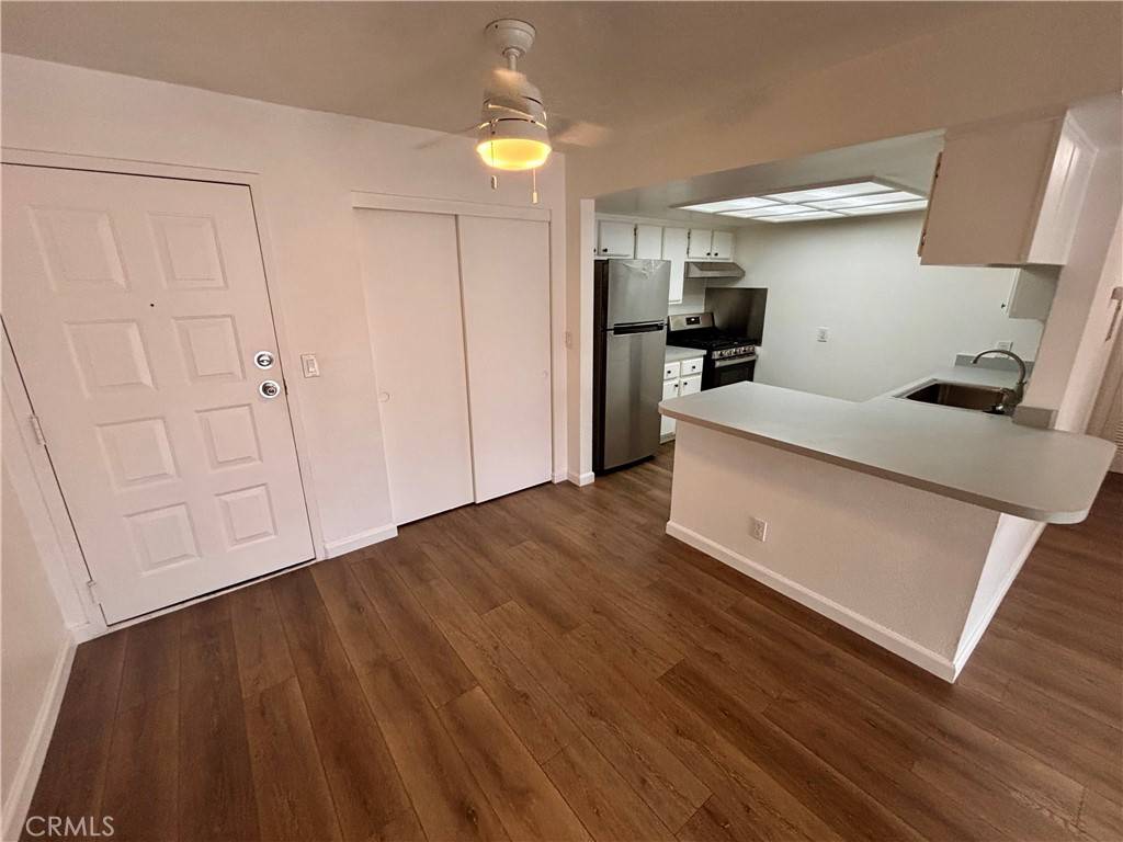 Long Beach, CA 90802,327 Chestnut AVE #204
