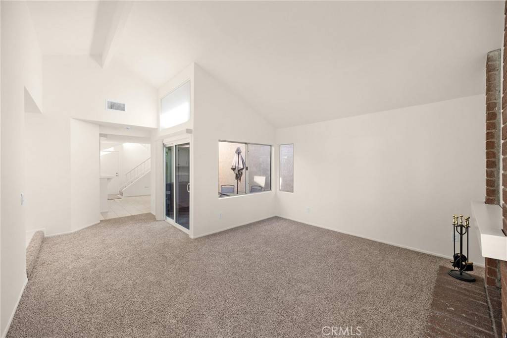 Ontario, CA 91761,625 E Merion ST