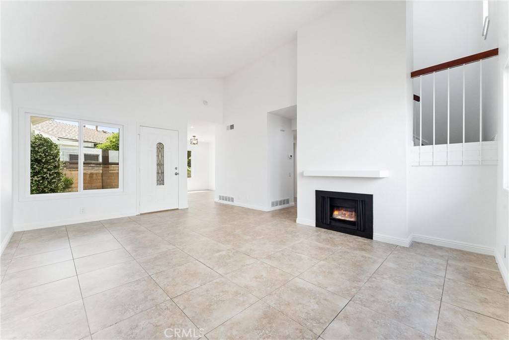 Mission Viejo, CA 92691,27651 Estepona