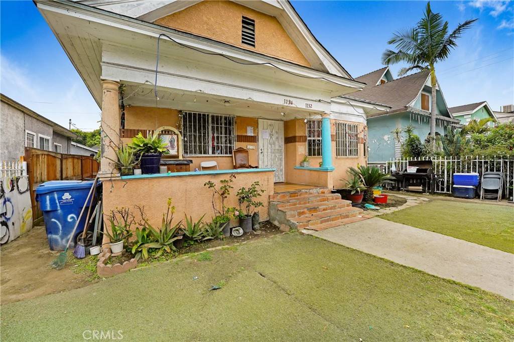 Los Angeles, CA 90011,1132 E 53rd ST