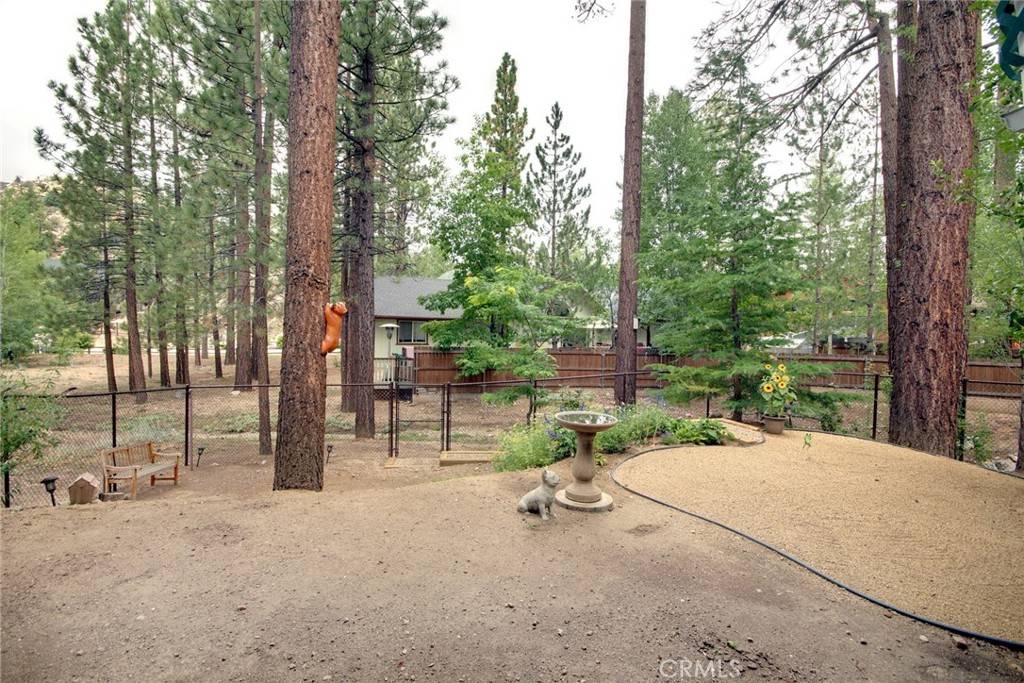 Big Bear Lake, CA 92315,42716 Juniper DR