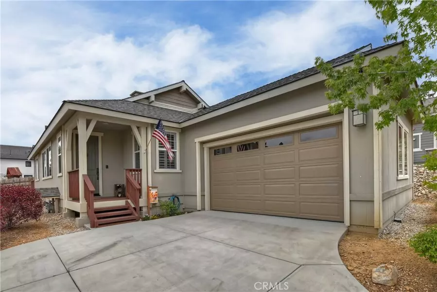 218 Crimson CIR, Big Bear City, CA 92314