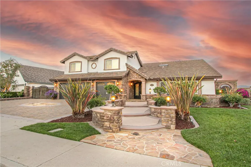 Yorba Linda, CA 92886,4374 Mahogany CIR