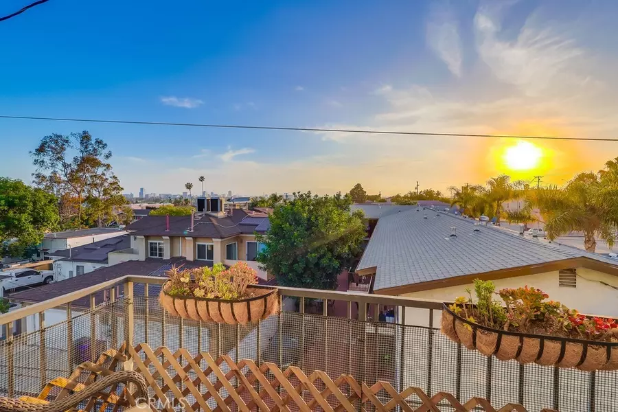 1775 Freeman AVE #304, Long Beach, CA 90804