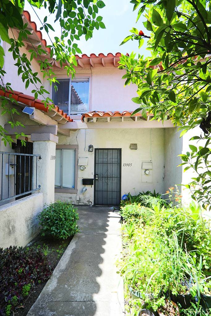 Garden Grove, CA 92844,13905 Magnolia ST