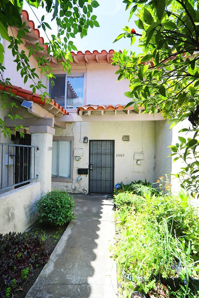Garden Grove, CA 92844,13905 Magnolia ST