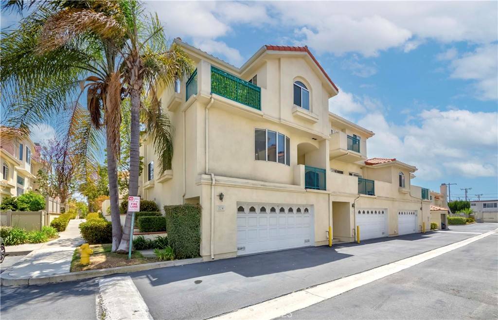 Torrance, CA 90503,4489 Spencer ST #224