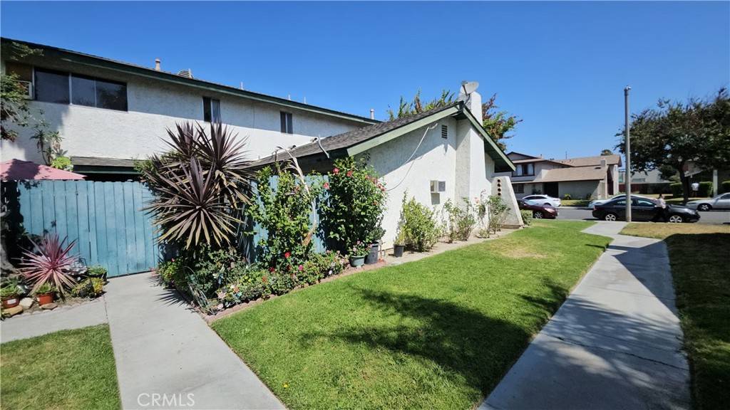 Westminster, CA 92683,10522 Torrington CIR