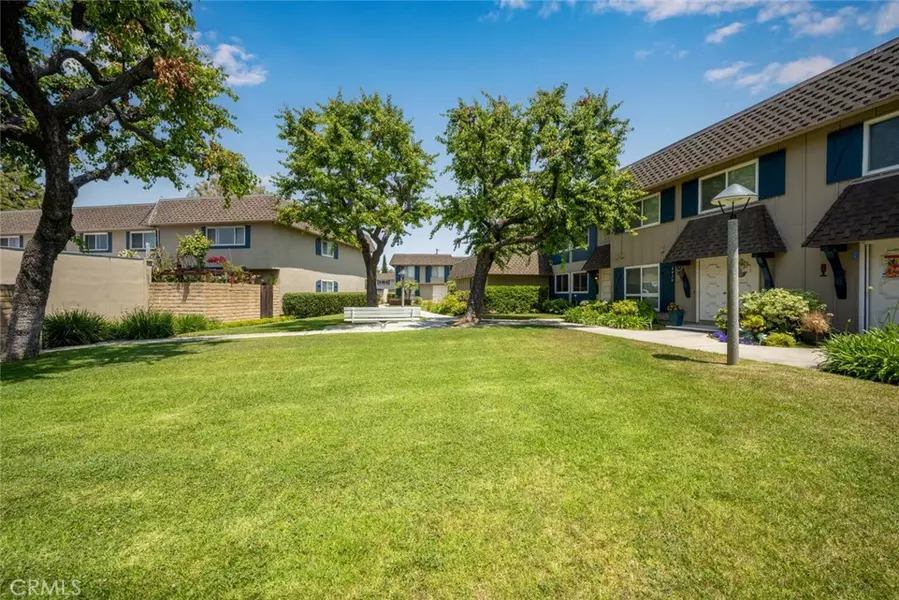 4418 Larwin AVE, Cypress, CA 90630