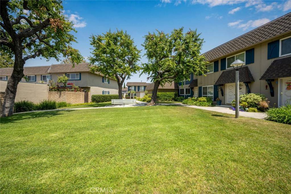 4418 Larwin AVE, Cypress, CA 90630