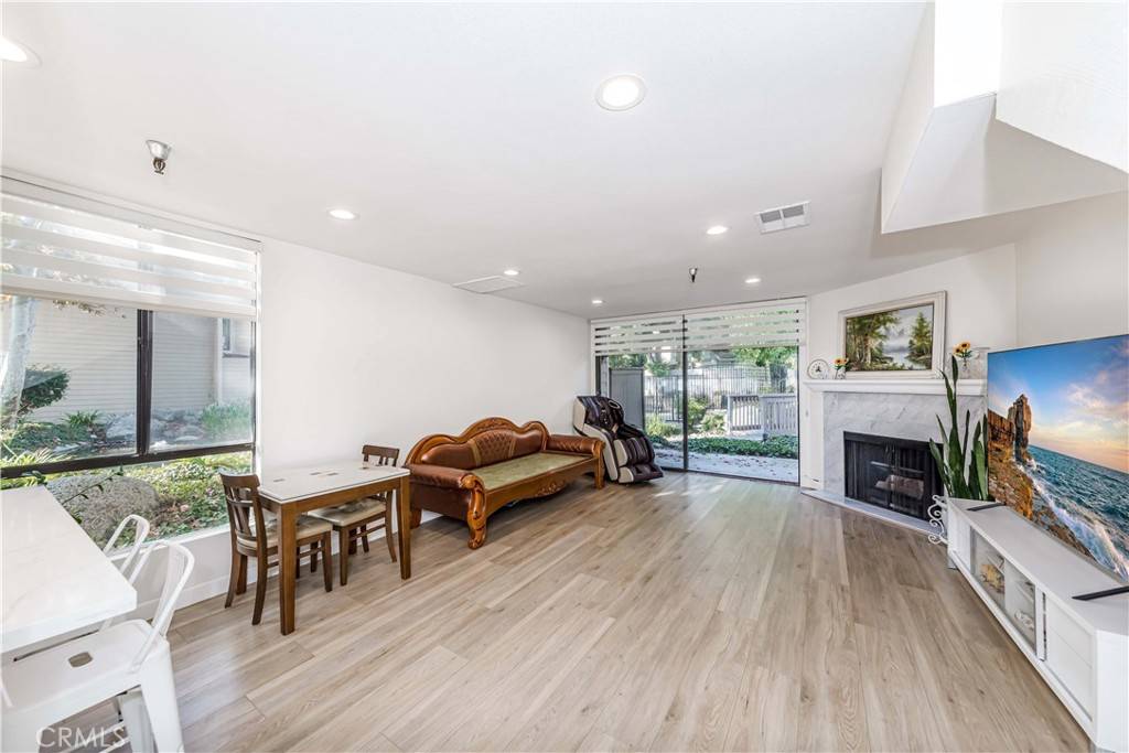 Cypress, CA 90630,5441 Twin Lakes DR