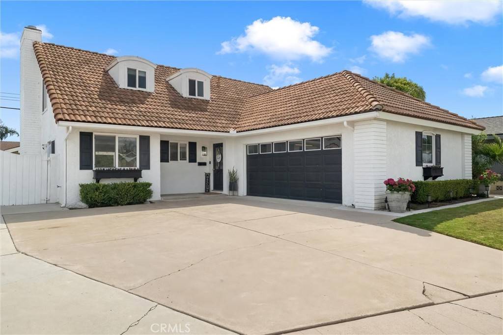 5492 Carousel CIR, Garden Grove, CA 92845
